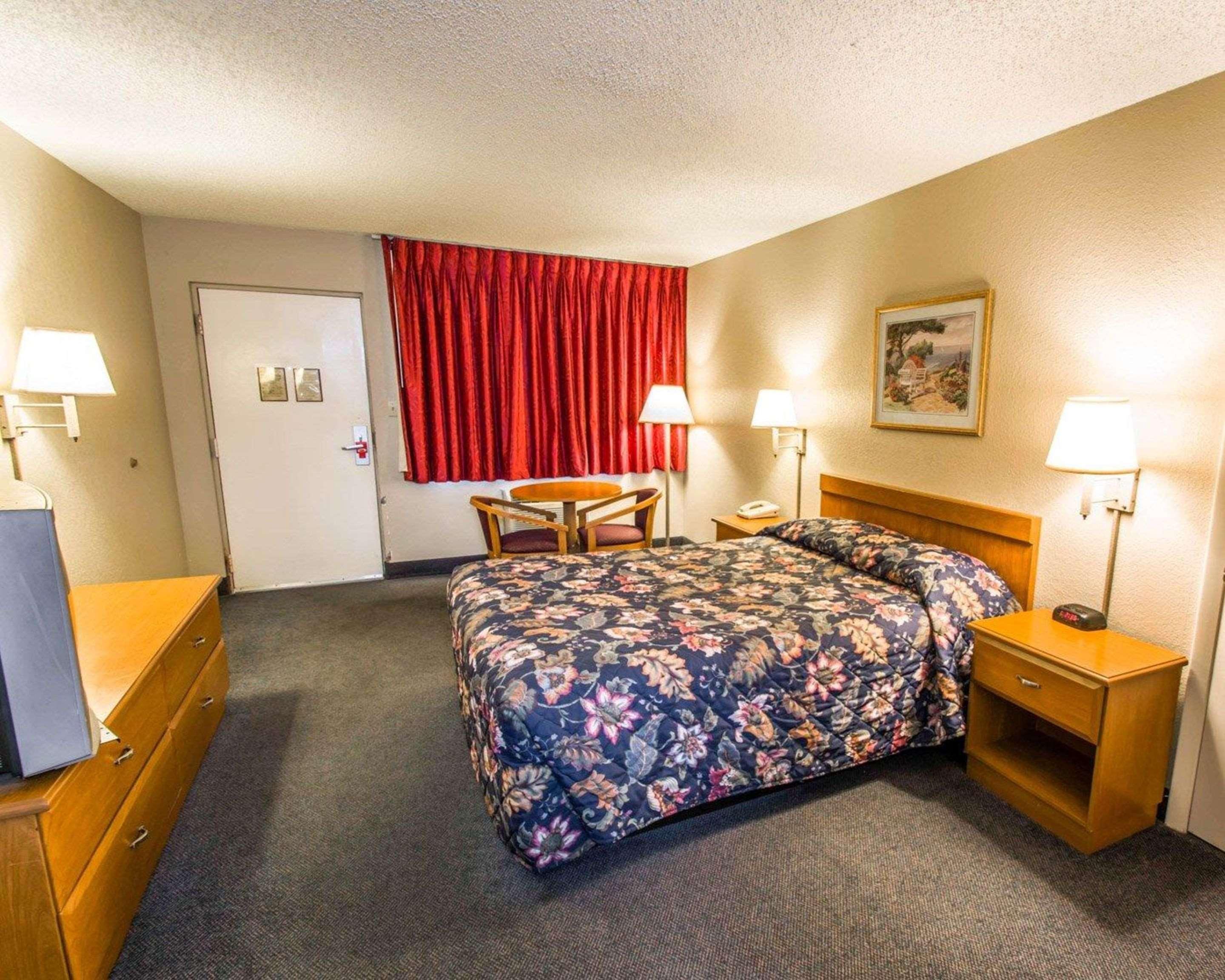 Econo Lodge Sebring Ейвън Парк Екстериор снимка
