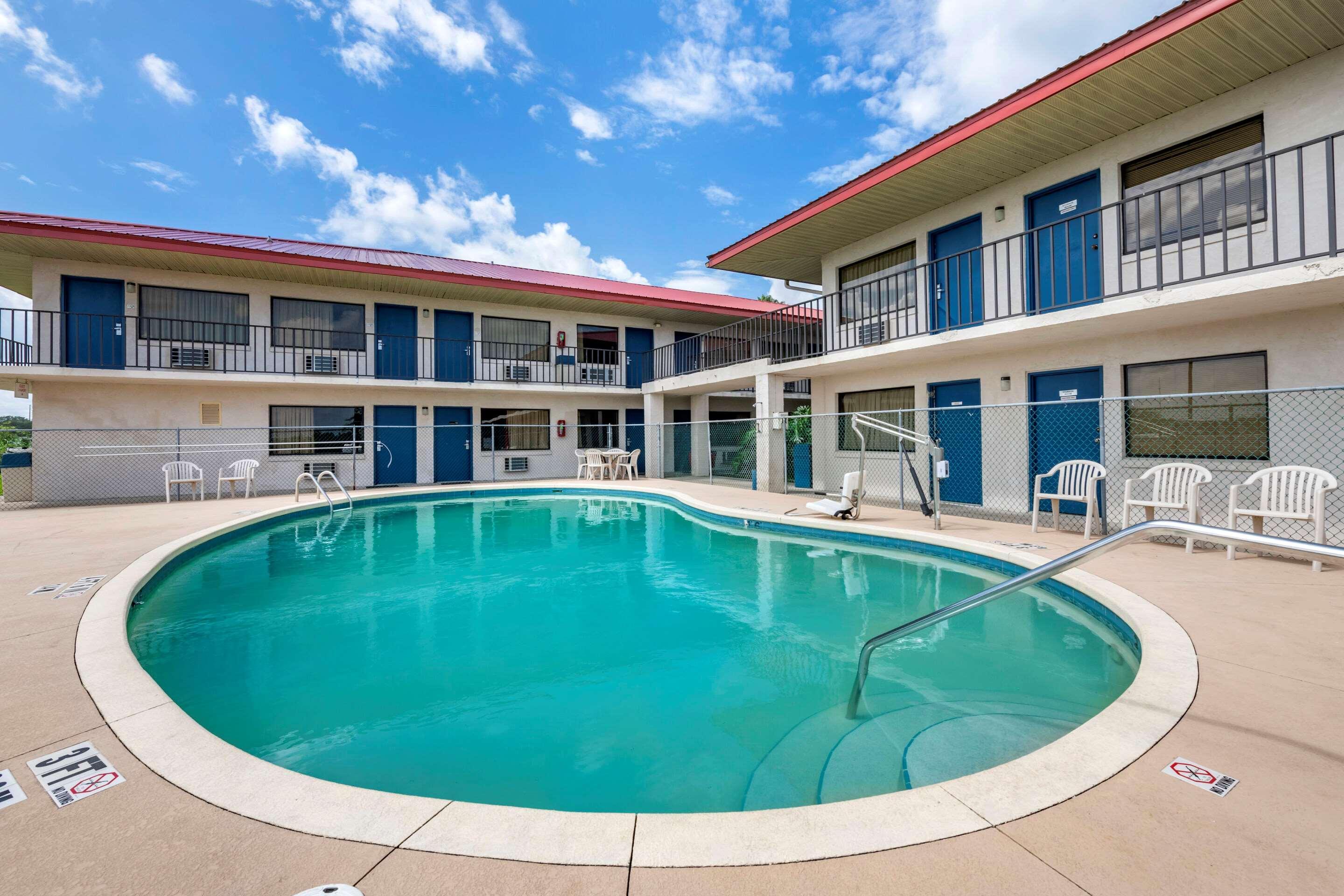 Econo Lodge Sebring Ейвън Парк Екстериор снимка